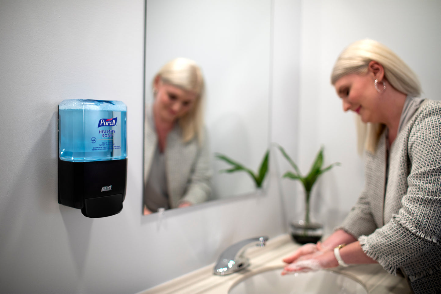 Purell HC High Performance Foam 1200 mL Refill for ES4 Dispensers